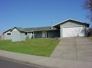1008 Havenwood Dr, Eagle Pt, OR 97524