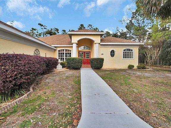2nd image of 106 Cypress Blvd E