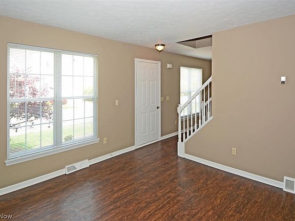 2nd image of 1113 Glencove Cmns