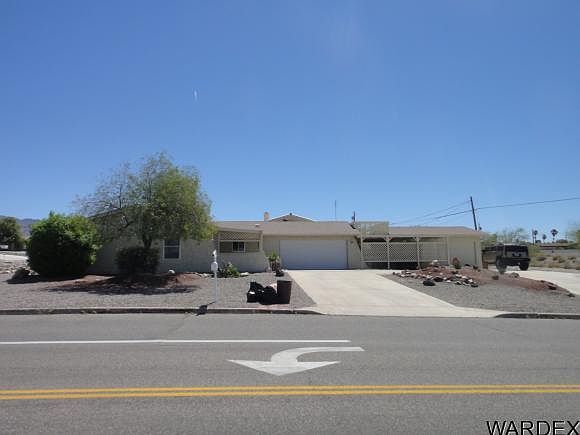 1st image of 2712 Smoketree Ave N