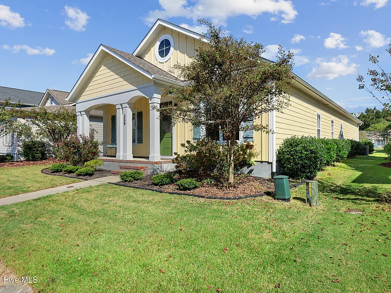 359 Hanover Lakes Dr — Photo 27