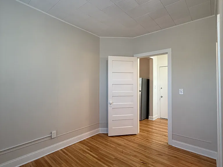 1517 Como Ave SE #2 — Photo 17