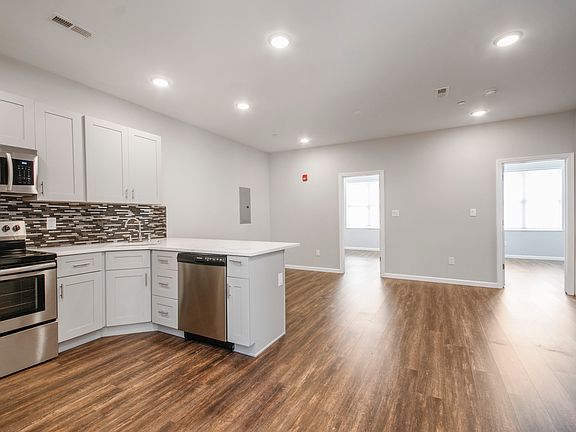 2nd image of 1917 N 7th St #11248934