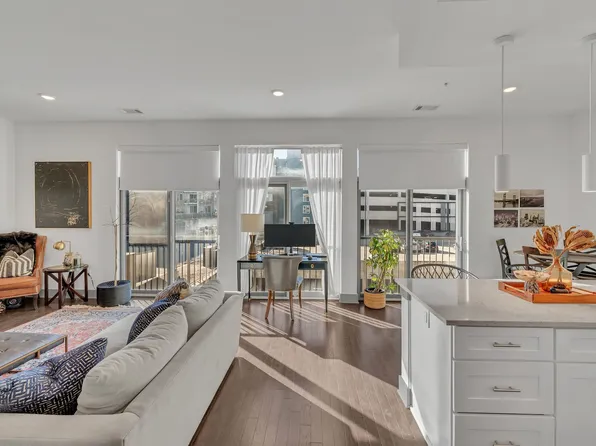 2407 8th Ave S APT 314, Nashville, TN 37204