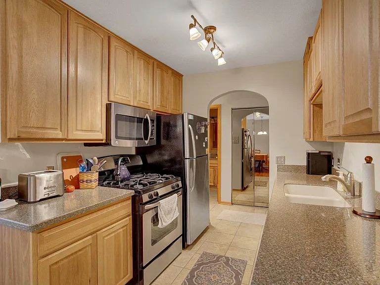 7300 York Ave S #206 — Photo 4