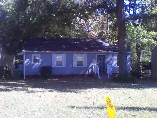 2280 Carey Dr SE photo 1