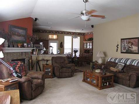 4th image of 207 Southpeak Ln