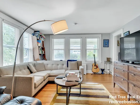 7 Keefe Ave #1, Newton Upper Falls, MA 02464