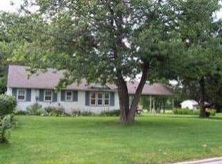 1034 Grasser St, Oregon, OH 43616