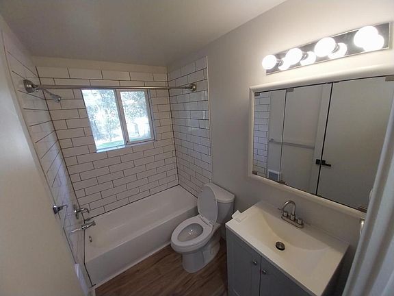 5th image of 14721 E Mission Ave