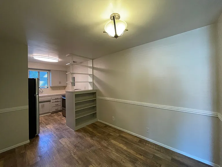 5488 Carlson Dr #&-5492 — Photo 5