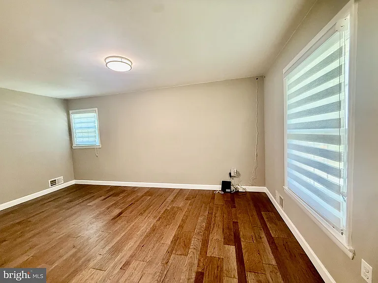 11900 Milbern Dr — Photo 12