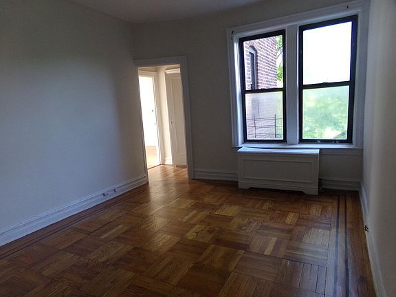 2nd image of 848 E 28th St APT C7