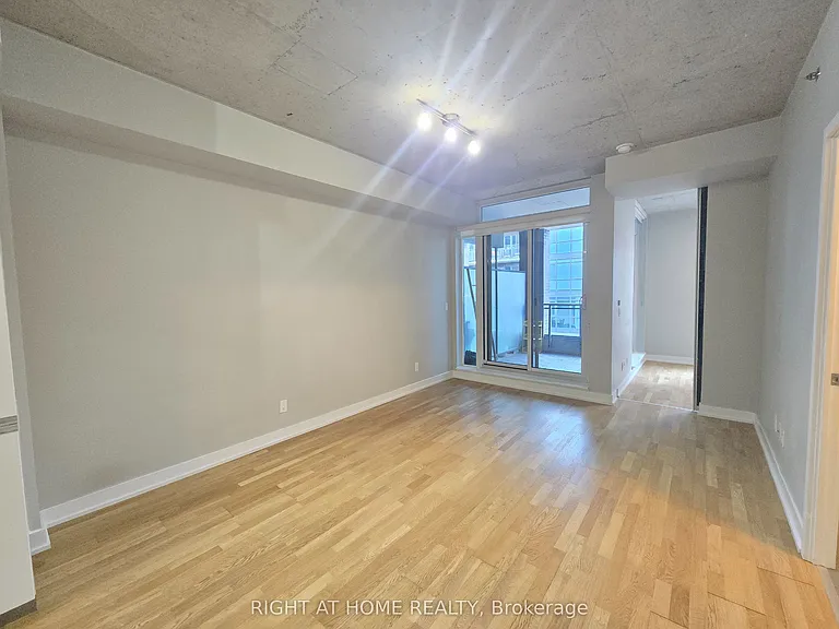 20 Gladstone Ave #617 — Photo 6