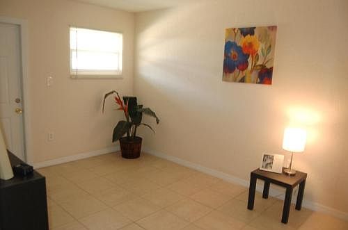 2nd image of 1555 24th St