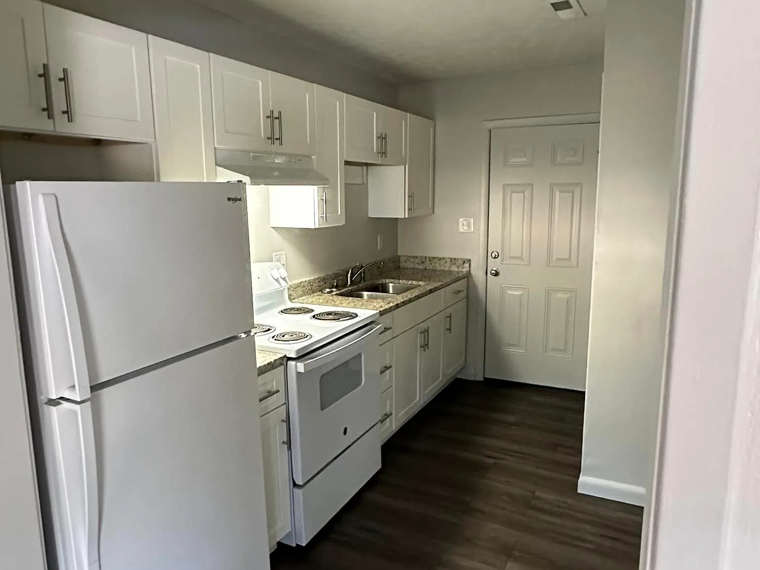 1 bed, 550 sqft, $800 — Photo 3