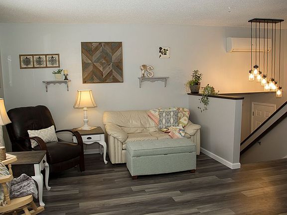 4th image of 2982 Heatherwood Cir S