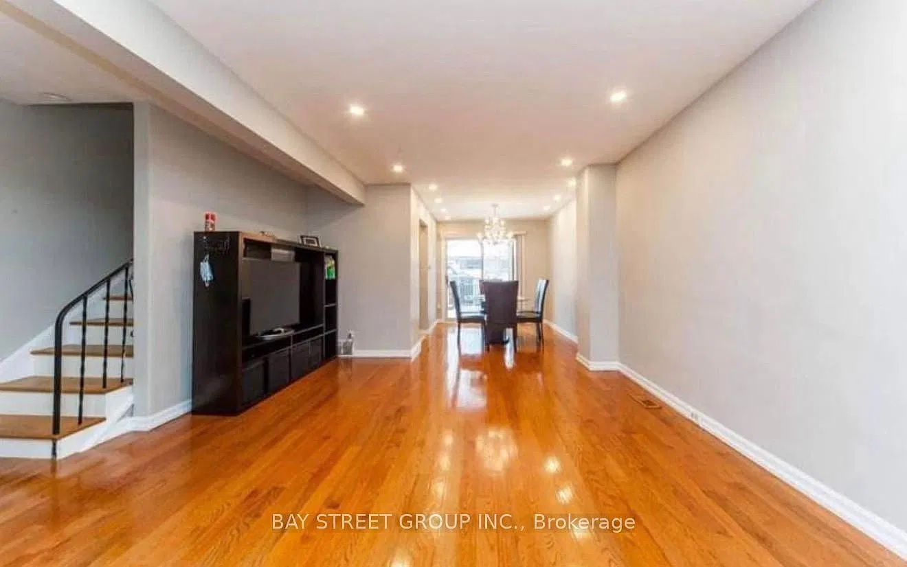 3 bed, $3,100 — Photo 3