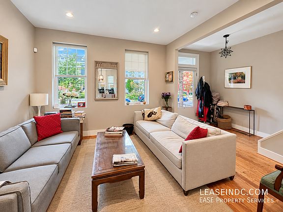 5th image of 624 Lamont St NW