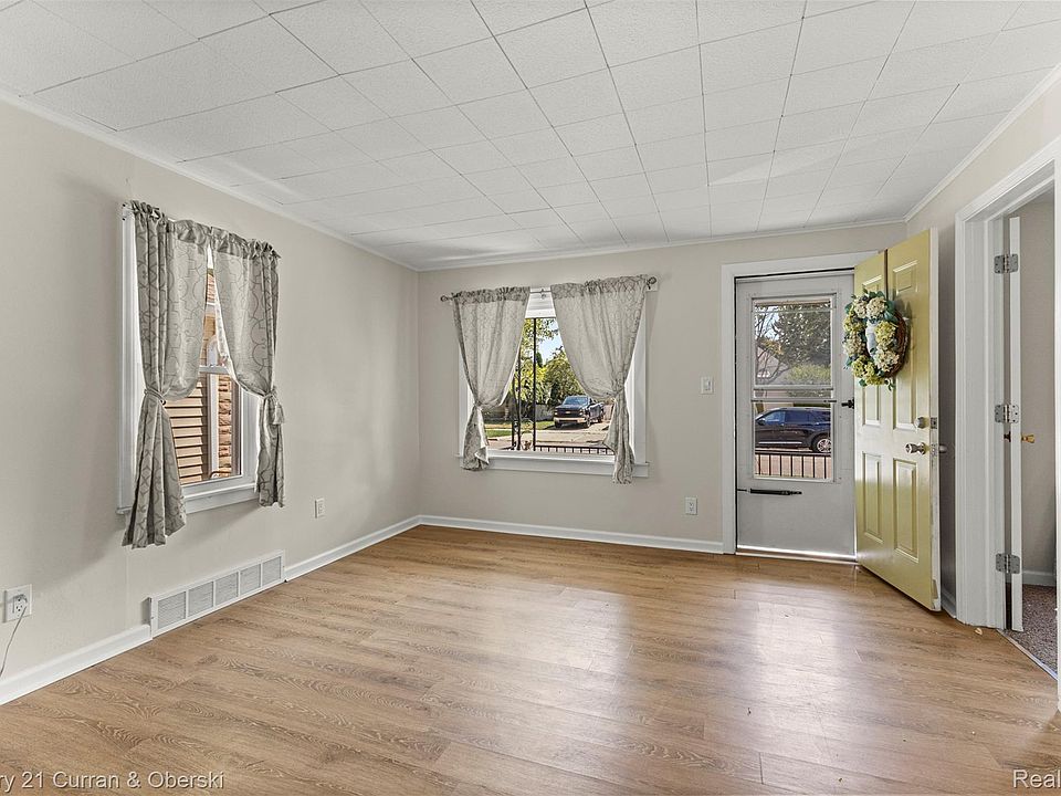 1644 Liberty Ave, photo 5
