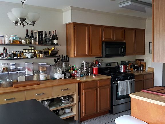 5th image of 3501 Larchmont Cv #A