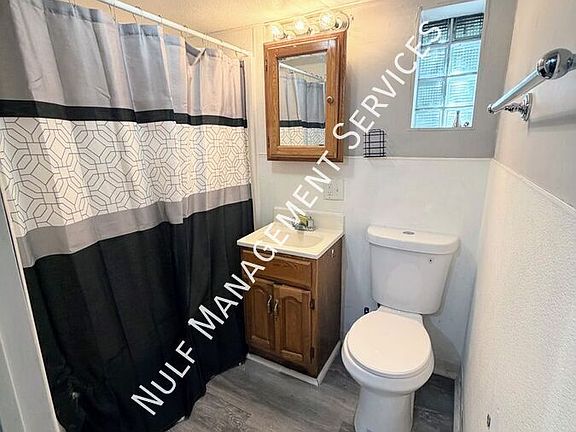 5th image of 506 Farnsworth Ave