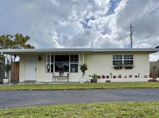 2441 Gulfstream Dr, Miramar, FL 33023