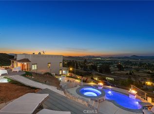 31350 Via Curtidor, Winchester, CA 92596