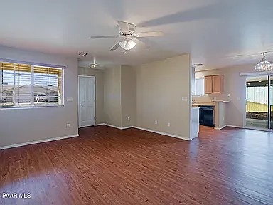 2 bed, 1100 sqft, $1,699 — Photo 2