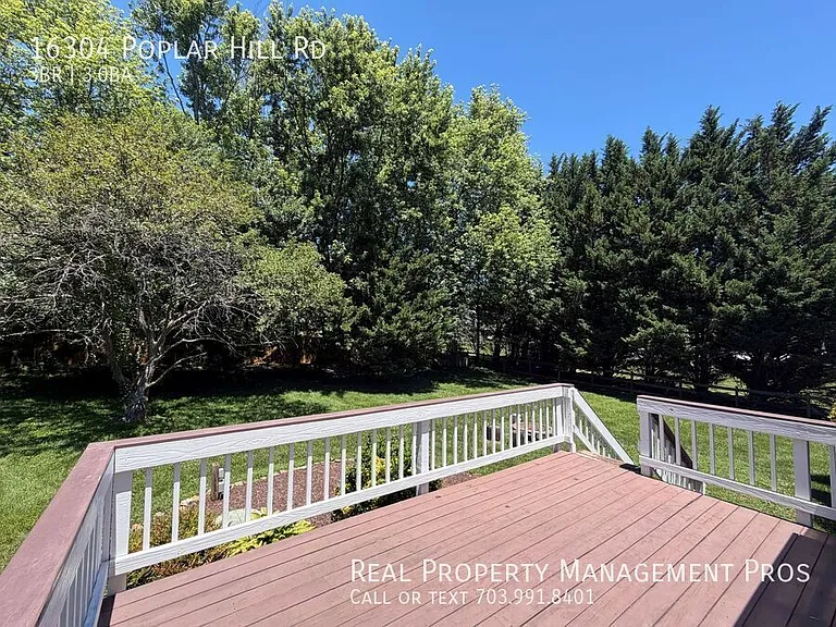16304 Poplar Hill Rd — Photo 4