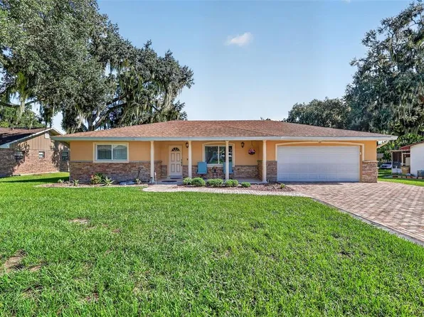 22 E BAY AVENUE, YALAHA, FL 34797