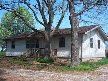 2nd image of 897 Jones Trading Post Rd