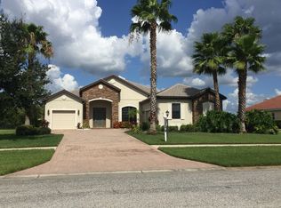 425 Country Meadows Way, Bradenton, FL 34212
