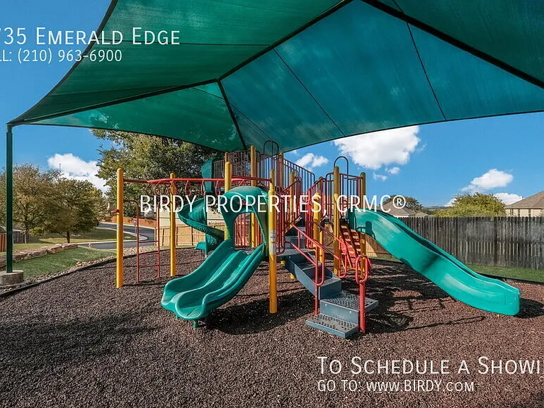 1735 Emerald Edge — Photo 49