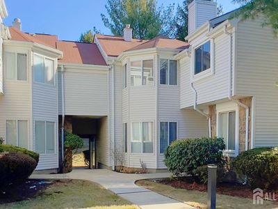 1009 Schmidt Ln, North Brunswick, NJ, 08902