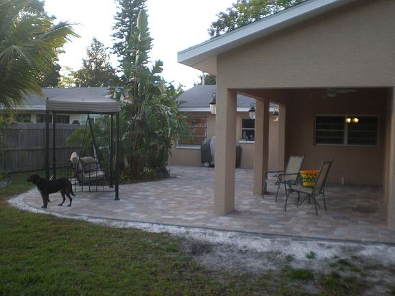 new back patio 1000sqft