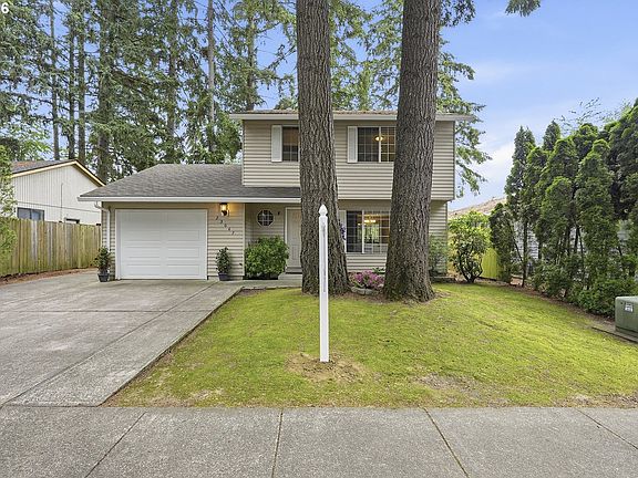 4th image of 23047 SW Saint Charles Way