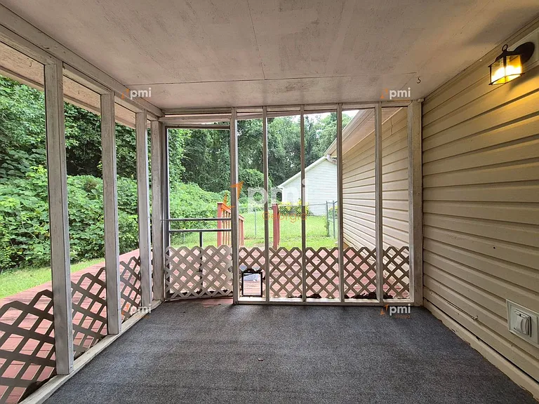 2 Pelham Ct — Photo 13