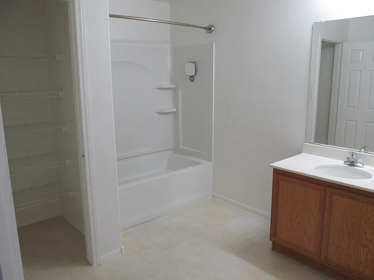 9368 Fort Bayard Ave — Photo 32