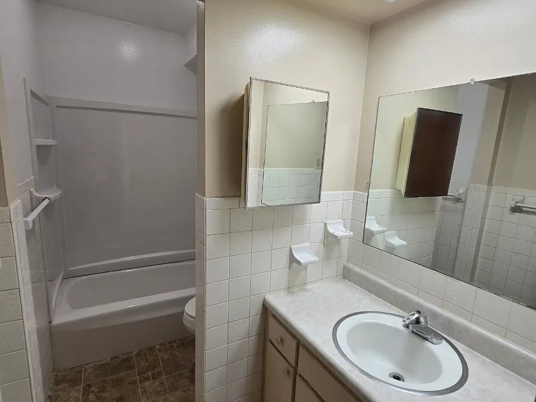506 Lakeside St #5 — Photo 13