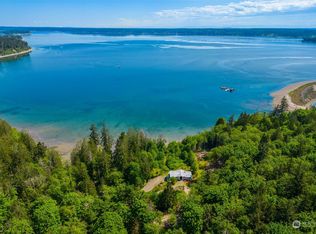 721 E Harstine Heights Ln, Shelton, WA 98584