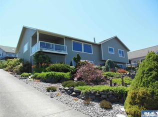 260 Moonlight Dr, Sequim, WA