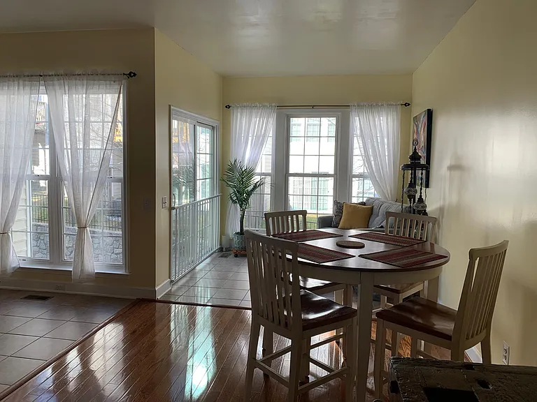 Family/Dining & Sun Room