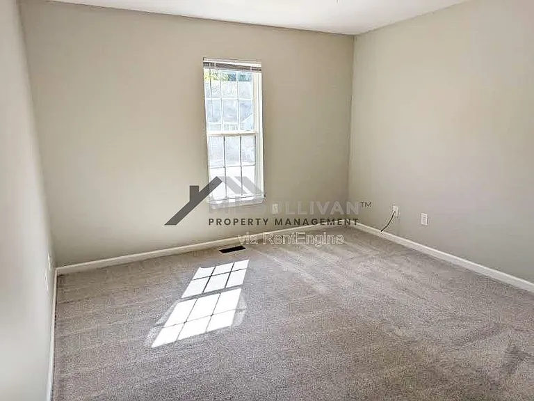 200 Belle Ct — Photo 11