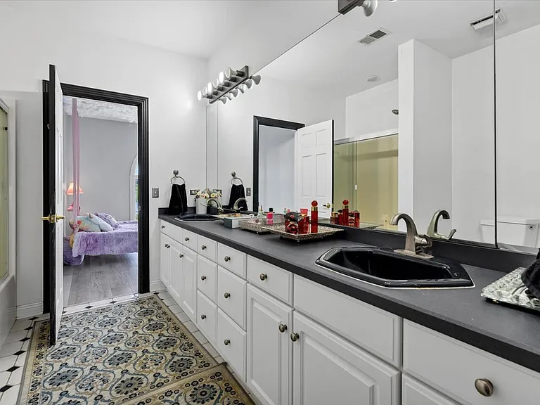 4206 Royal Fox Dr — Photo 40