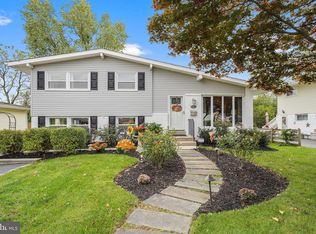 523 Warren Blvd, Broomall, PA 19008