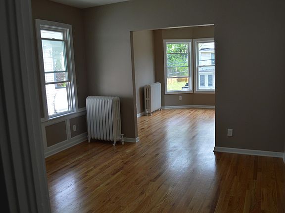 4th image of 752 Myrtle Ave #1