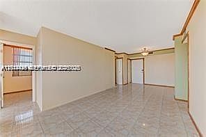 4th image of 2025 NE 164th St APT 904