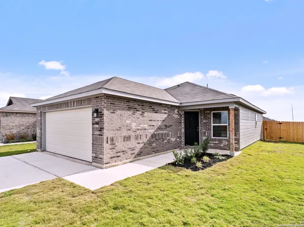 3513 Sky Place, Seguin, TX 78155