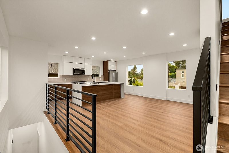 3rd image of 9215 12th Avenue NE #B